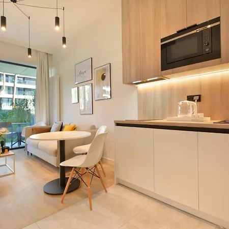 Hotel Shelter Rogowo Kolo Kolobrzegu Apartament Familijny Przy Plazy I Wydmach Plac Zabaw *