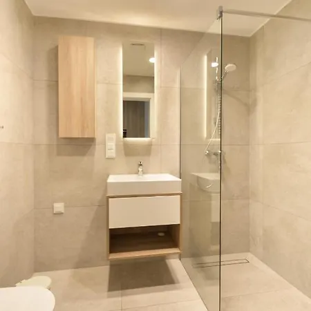 Hotel Shelter Rogowo Kolo Kolobrzegu Apartament Familijny Przy Plazy I Wydmach Plac Zabaw Rogowo (Gryfice)